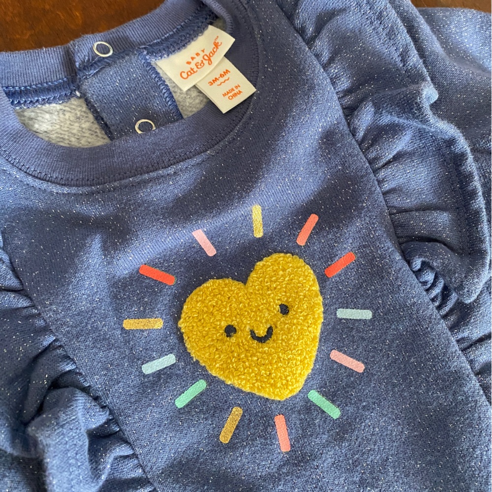 100% Cuteness, Sparkly, Fleece, Heart 💛 Appliqué Romper Sz 3-6 mos